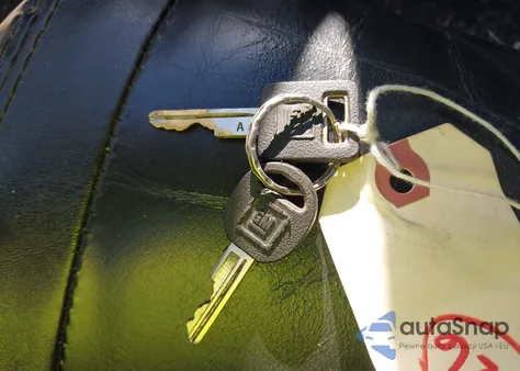 1979 Chevrolet Corvette из США, поврежденный, VIN 00001Z8789S423477